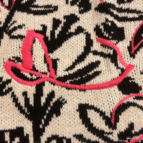 NWT Anthropologie Floral Pop Embroidered Sweater - Size S/XS Oversized XS - Picture 8 of 11